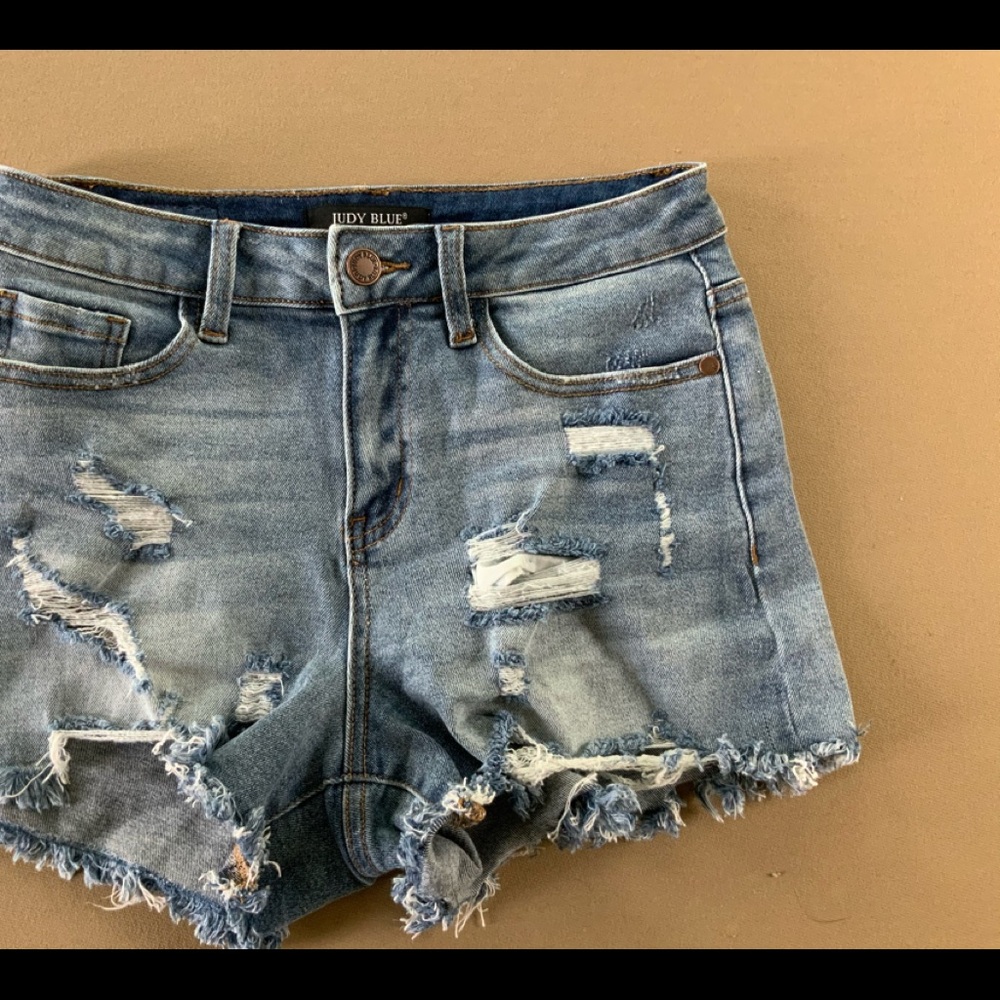 Judy Blue Cut off Destroyed Shorts Small! Mint!